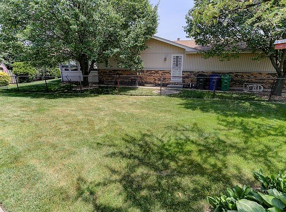 4th image of 12238 W Derby Ln