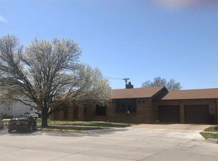 2516 A Ave, Kearney, NE 68847