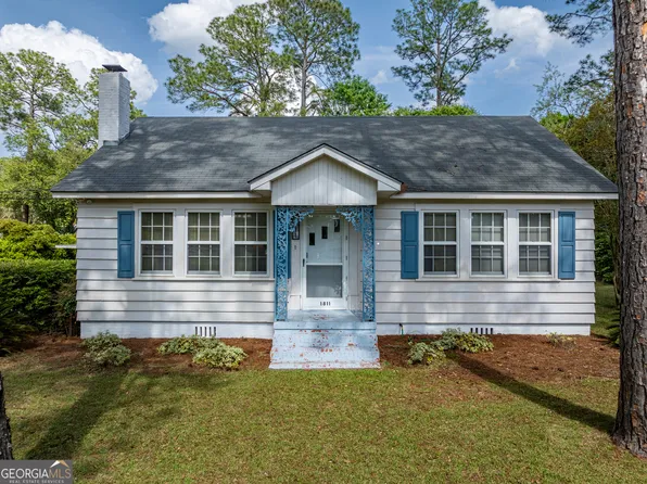 1811 Moore Hwy, Tifton, GA 31794