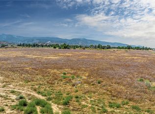 9530 Johnson Rd, Phelan, CA 92371