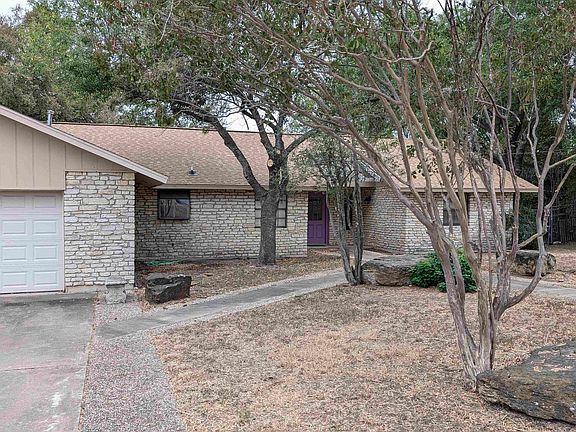 2nd image of 904 Sherman Drive