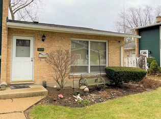 1891 Willow Hill Ct, Winnetka, IL 60093