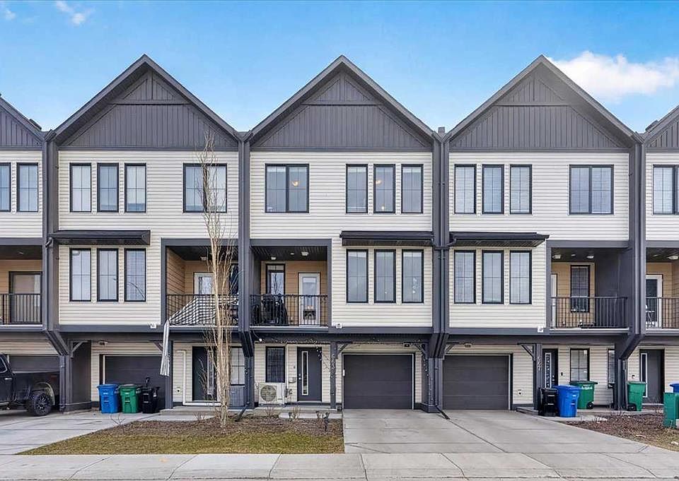 1st image of 663 S Point Heath SW