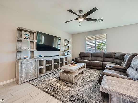 4th image of 10173 Skye Saddle Ave