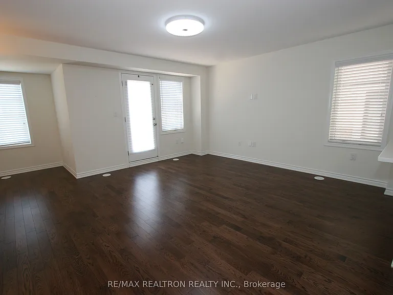 66 Casely Ave — Photo 7