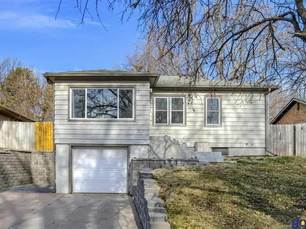 407 N Cotner Blvd, Lincoln, NE 68505