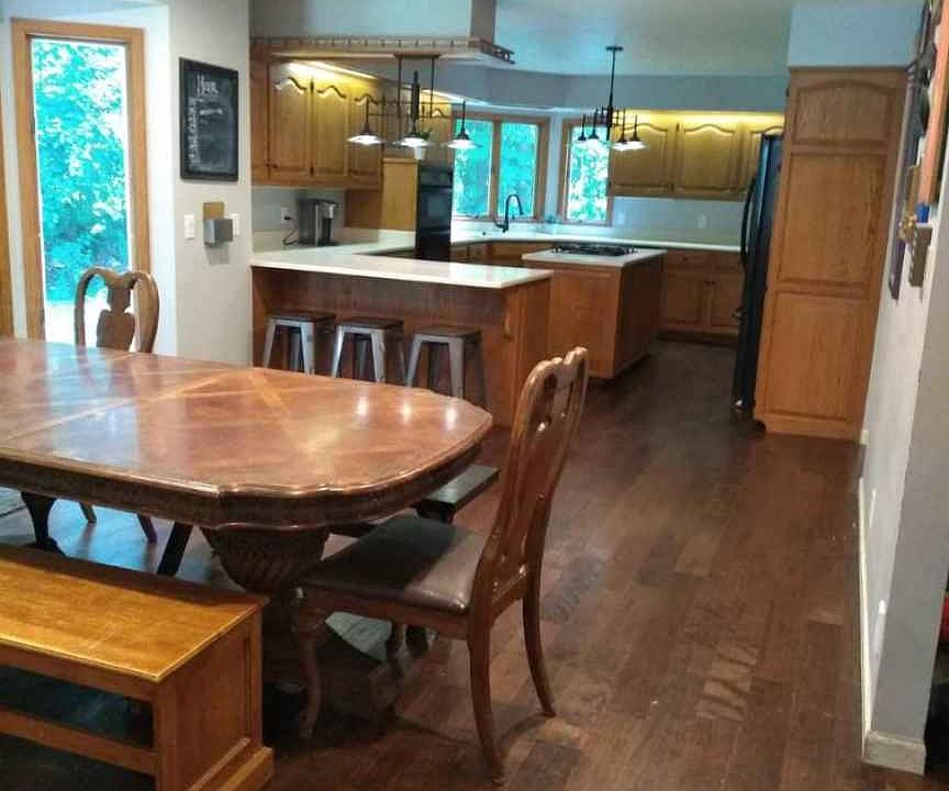 Dinette/Kitchen