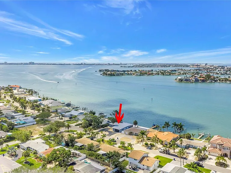 7100 S Shore Dr S — Photo 30