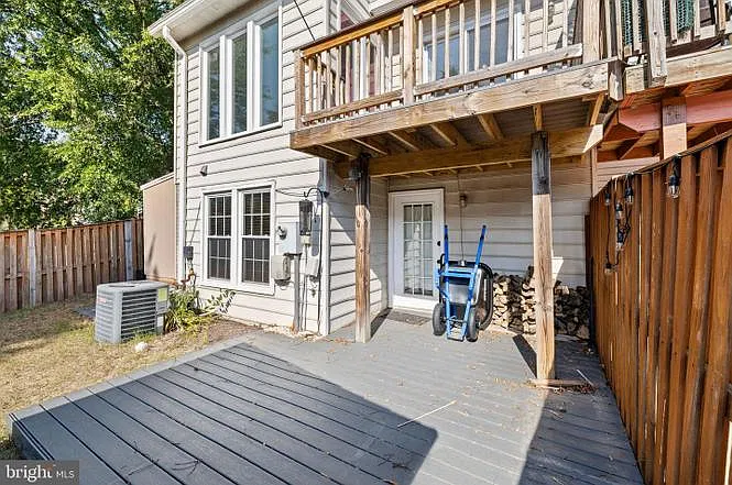 3 bed, 2036 sqft, $2,850 — Photo 2