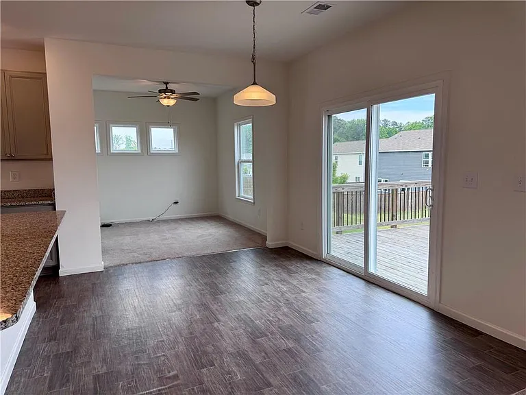 241 Port Way — Photo 7