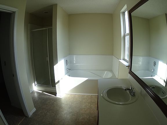 5th image of 1816 Purdue Dr