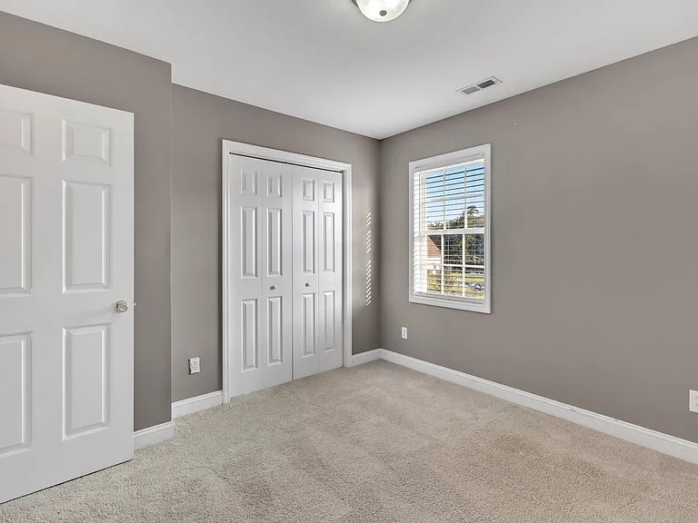 324 Beacon Ln — Photo 14