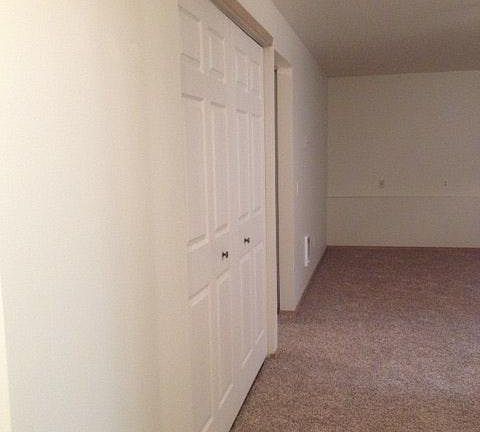 Entry to Living Room, new carpet