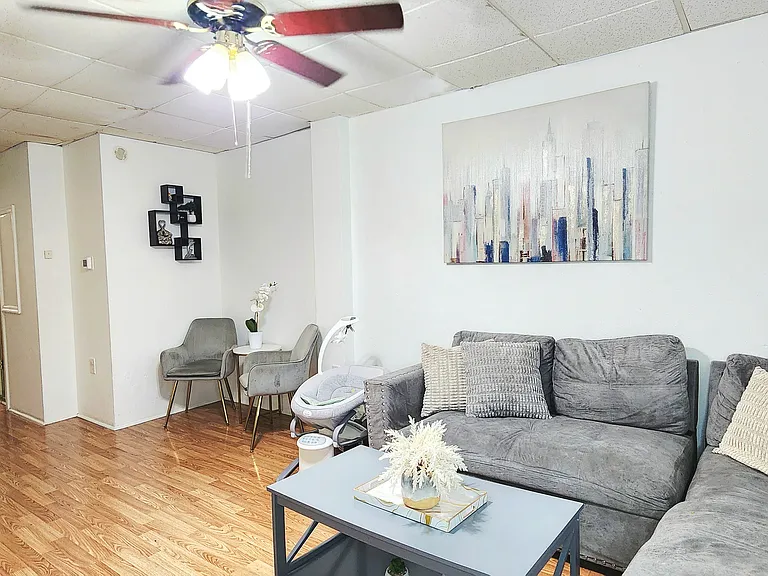 1145 Muhlenberg St — Photo 3