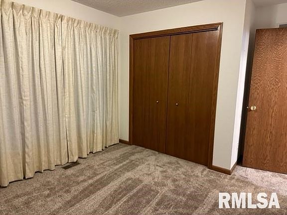 3rd image of 1330 W 61st St