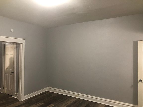 4th image of 4220 Dewey Ave