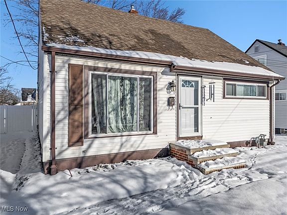 4th image of 15760 Pike Blvd