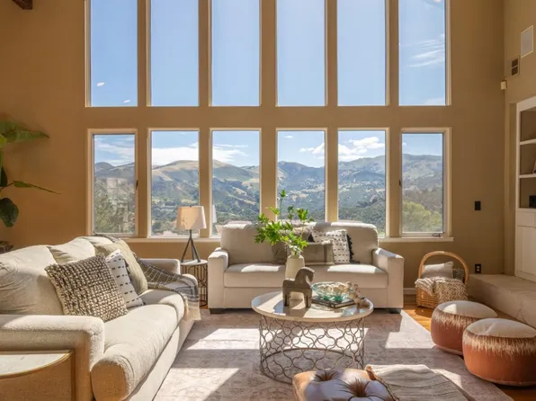 25983 High Terrace Ln, Salinas, CA 93908