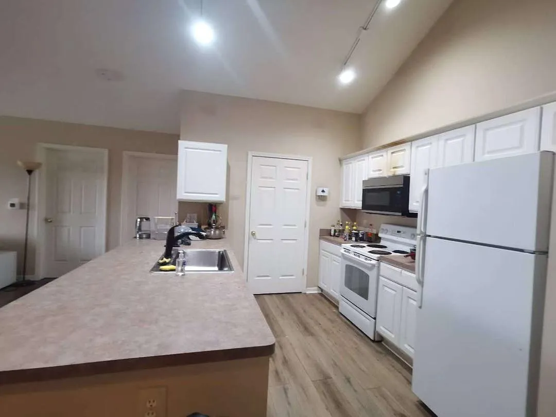 4 bed, 1481 sqft, $475 — Photo 3