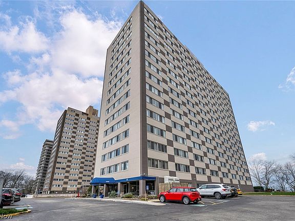 2nd image of 12520 Edgewater Dr APT 1010