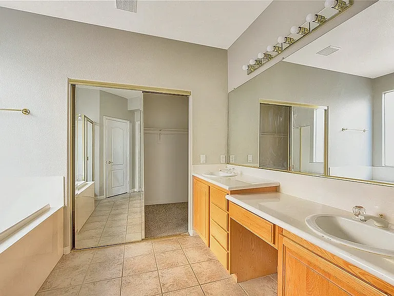 3067 Palace Gate Ct — Photo 23