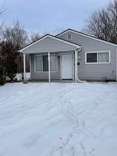 9558 Meyers Rd Photo 1