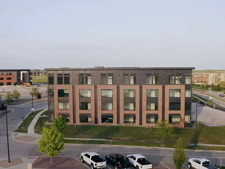 District Lofts ll Apartments — Photo 3
