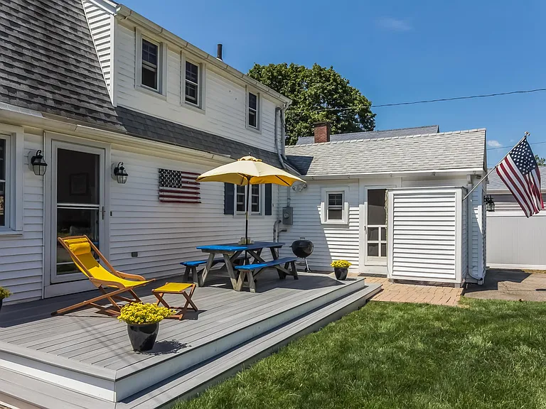 52 Overshores Dr E — Photo 21