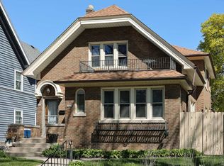 1818-1820 E Newberry Blvd, Milwaukee, WI 53211