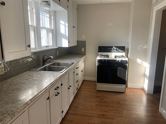 5th image of 910 N 2nd St