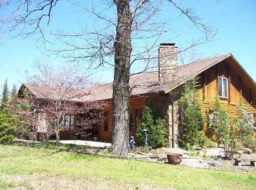3rd image of 26 Nairn Ln