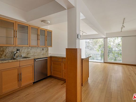 3rd image of 2330 Silver Ridge Ave