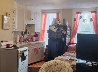 42 N Main St #3, Rochester, NH 03867
