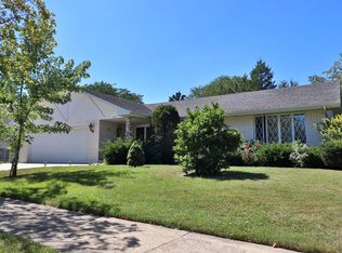 15200 Orlan Brook Dr, Orland Park, IL