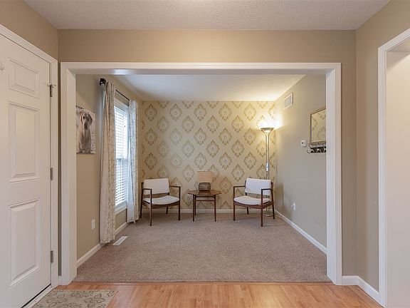 3rd image of 54900 Cheyenne Meadows Dr