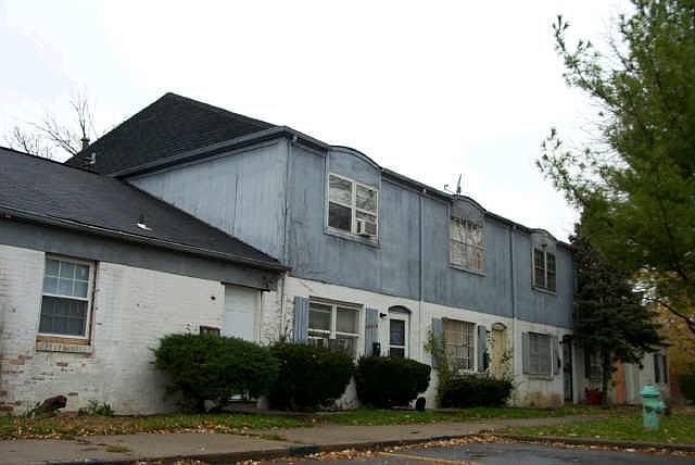1st image of 4020 N Essex Ct