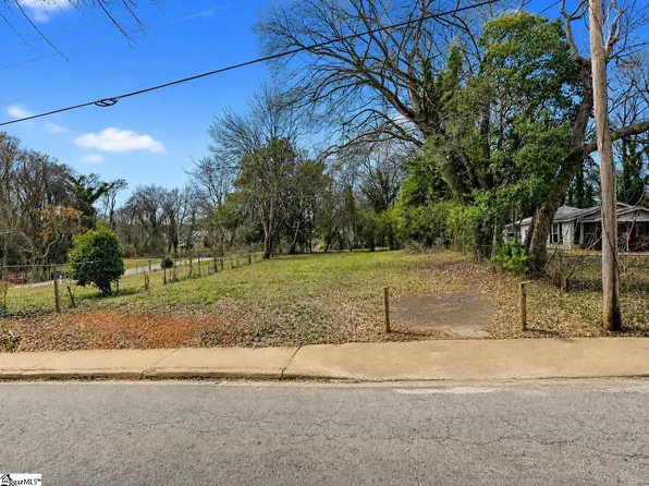 19 Valentine St, Greenville, SC 29601