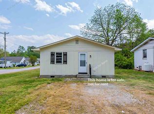 204 E Persimmon St, Youngsville, NC 27596