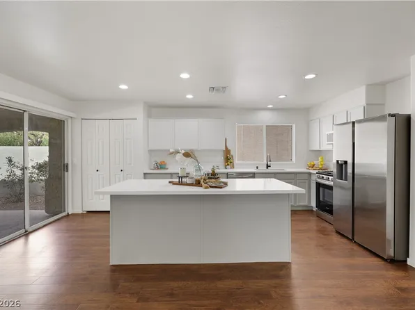 648 Moonlight Mesa Dr, Henderson, NV 89011