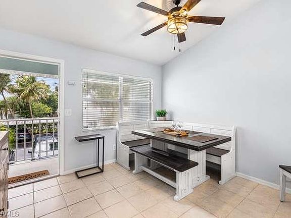 3rd image of 101 Wading Bird CIR #202