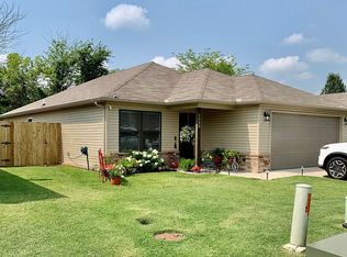 5008 W Colfax Loop, Fayetteville, AR 72704