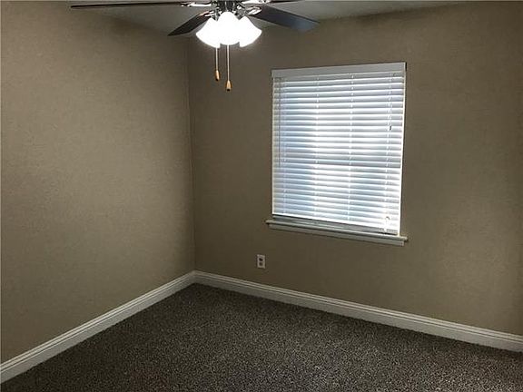 5th image of 4207 Sherwood Dr