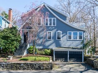 169 Walker Rd FLOOR 2, Swampscott, MA 01907