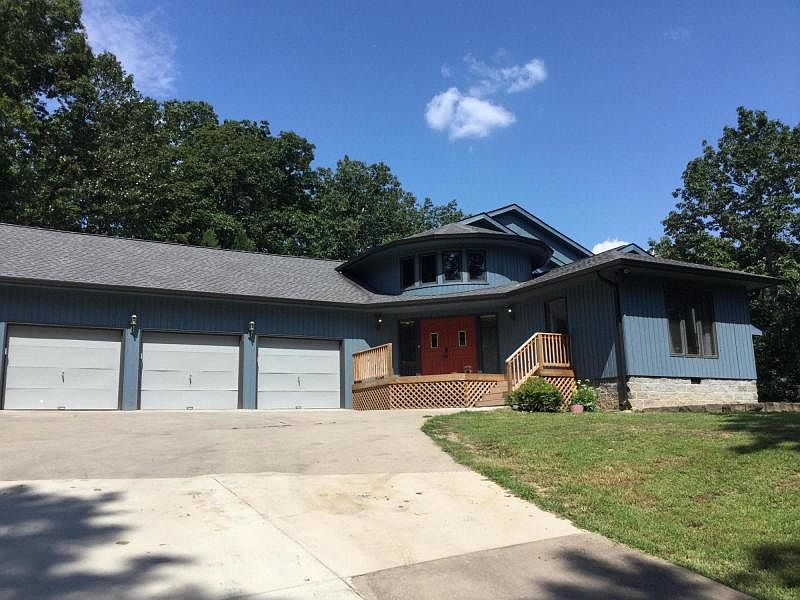 1st image of 548 Pine Hill Dr SW