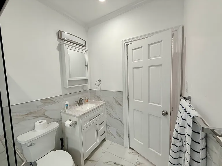 695 Laurel Ave #1 — Photo 10