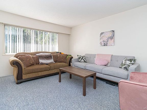 4th image of 710 Lampson St #204