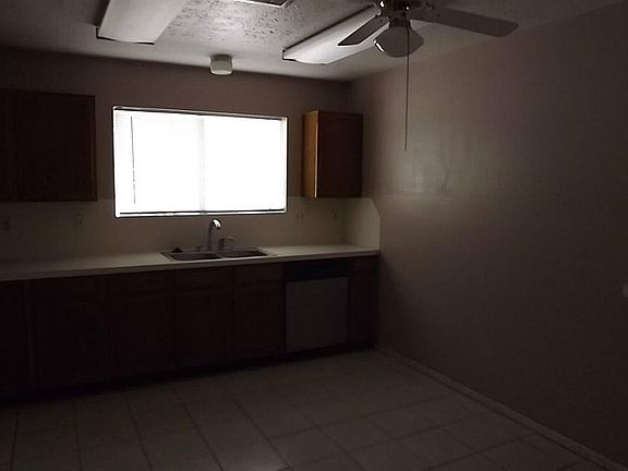 5th image of 13135 Worthington St