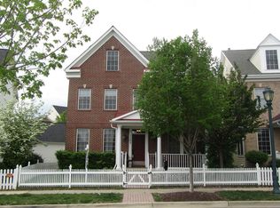 1102 Pleasant Cir, Rockville, MD 20850