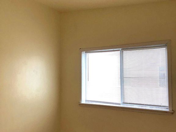 2nd image of 2907 Vinan Dr Unit 2B
