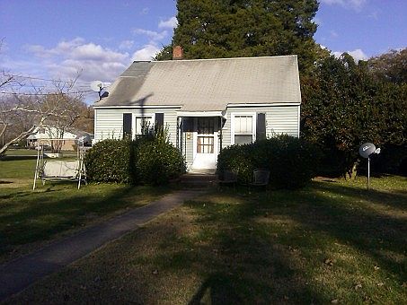1st image of 721 Boyd St